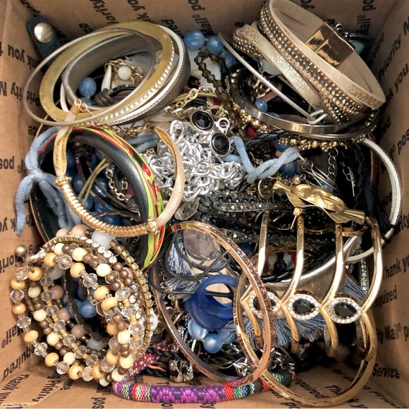 5 lb Jewelry Lot Craft Upcycle Mystery Box Harvest Repurpose Mixed Bulk Grab Bag - Picture 8 of 13
